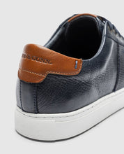 Load image into Gallery viewer, Endeavour Cruise Sneaker - Navy