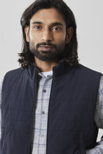 Load image into Gallery viewer, Fremantle Quilted Vest - Black