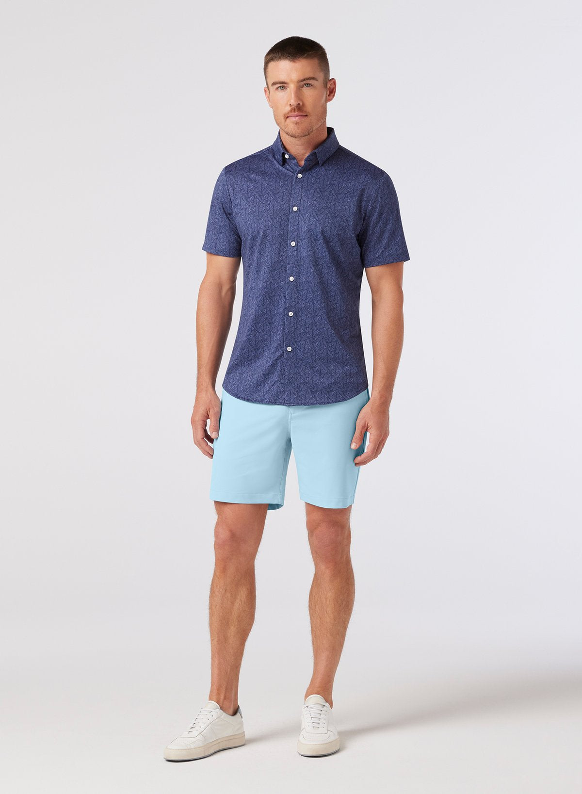 Helmsman Short - Light Blue