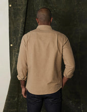 Load image into Gallery viewer, Fairbanks Chamois Button Up - Toasted Chestnut
