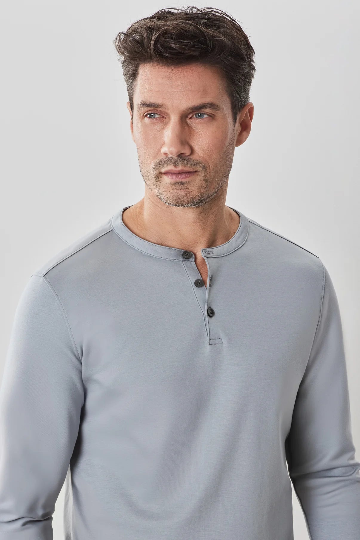 The Barakett Long-Sleeve Henley - Monument Grey