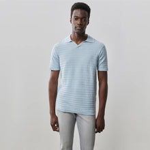Load image into Gallery viewer, Strato Open Colar Sweater Polo - Light Blue
